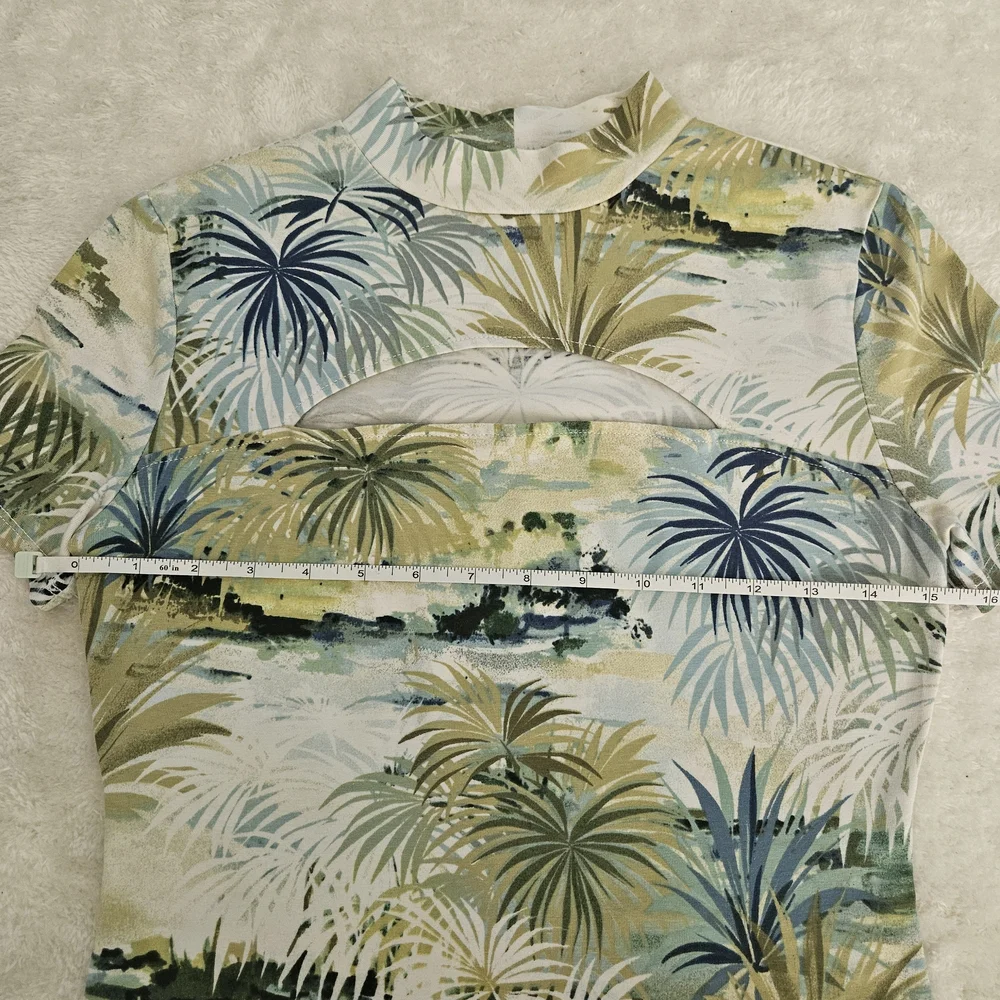 NEW Guess Cropped Top Size S Tropical Y2K Resortwear Vacation Colorful Floral - Picture 9 of 12